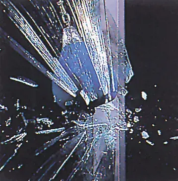 glass breaking image